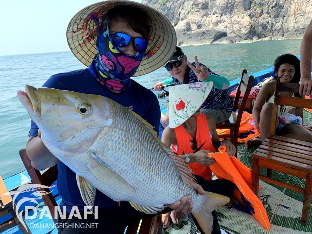 Tour Câu Cá Chuyên Nghiệp Biển Đà Nẵng